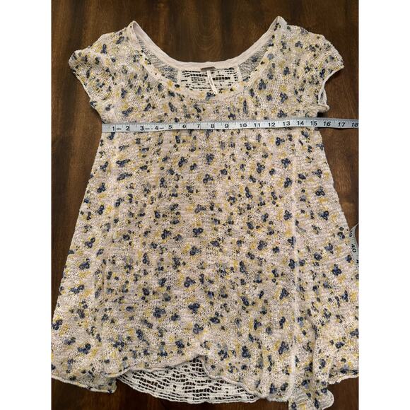 Free People Women's Crochet Floral Print Short Sleeve Boho Pullover Blouse Small - Picture 5 of 6
